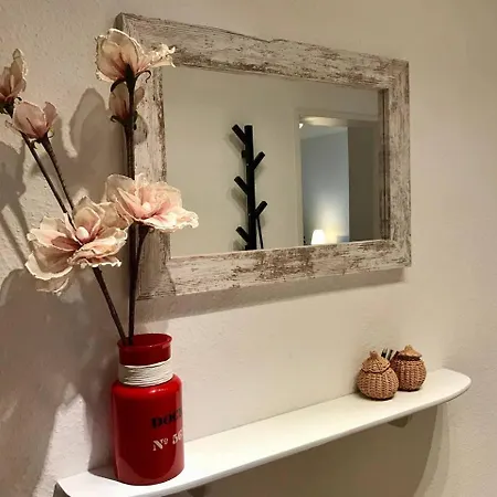 Top Location • Family-Friendly • Parking • Netflix Apartment